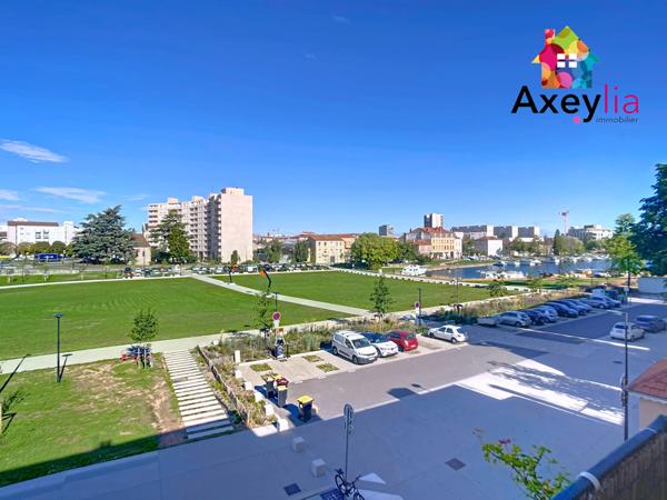 Roanne (42300) A VENDRE - ROANNE CENTRE VILLE - APPARTEMENT T4 AVEC TROIS CHAMBRES, GRANDE DÉPENDANCE, BALCON ET GARAGE