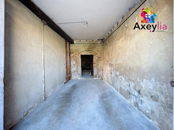 Roanne (42300) A VENDRE - ROANNE CENTRE VILLE - APPARTEMENT T4 AVEC TROIS CHAMBRES, GRANDE DÉPENDANCE, BALCON ET GARAGE