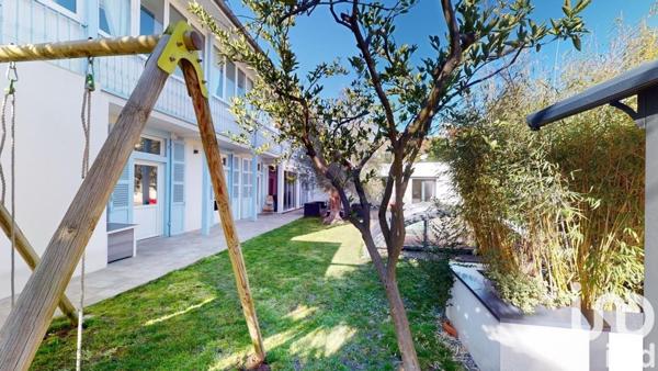 Maison de ville 7 pièces de 203 m² à Pau (64000)