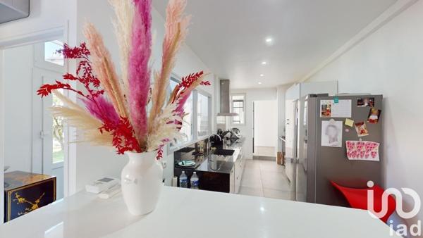 Maison de ville 7 pièces de 203 m² à Pau (64000)