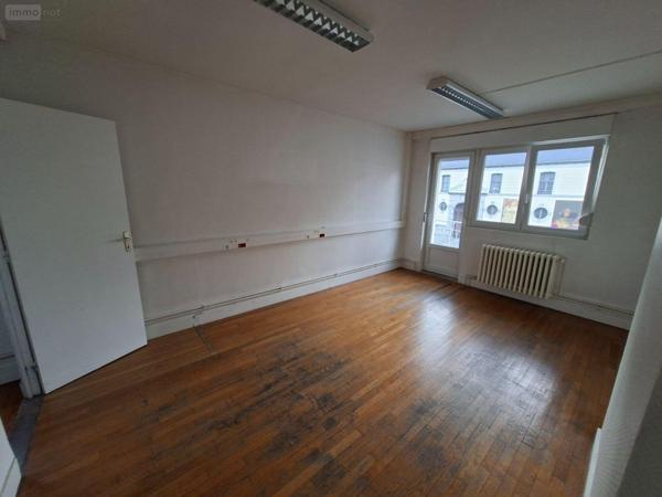 Bureaux à vendre à Maubeuge dans le Nord (59600), ref : 2137