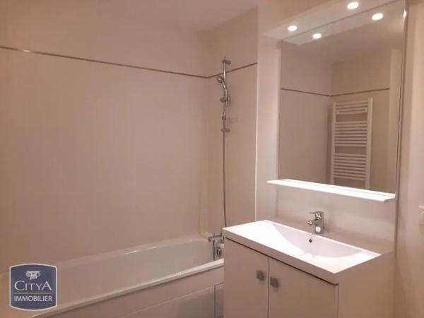 Appartement à louer 2 pièces 44.46m² Saint-Pierre-du-Perray (91280)