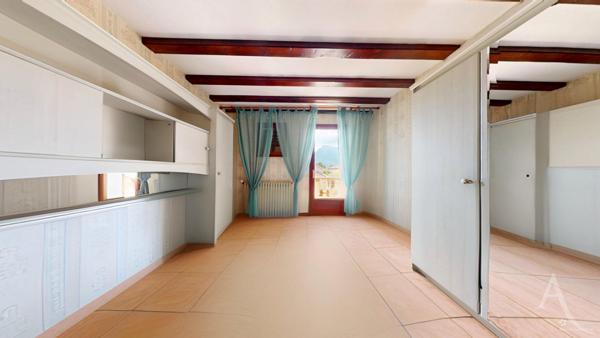 MAISON 5 PIECES DE 150 M2 AVEC JARDIN.