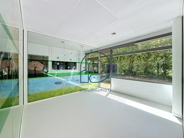 Villeneuve-d'Ascq – Haute Borne | Bureaux ERP 3 lots 406 m² + 107 parkings | À vendre