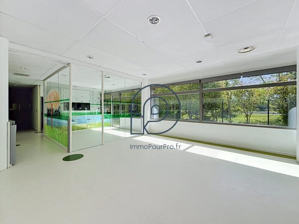 Villeneuve-d'Ascq – Haute Borne | Bureaux ERP 3 lots 406 m² + 107 parkings | À vendre