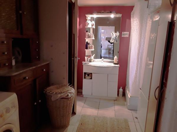 CENTRE BOURG - MAISON AVEC JARDIN