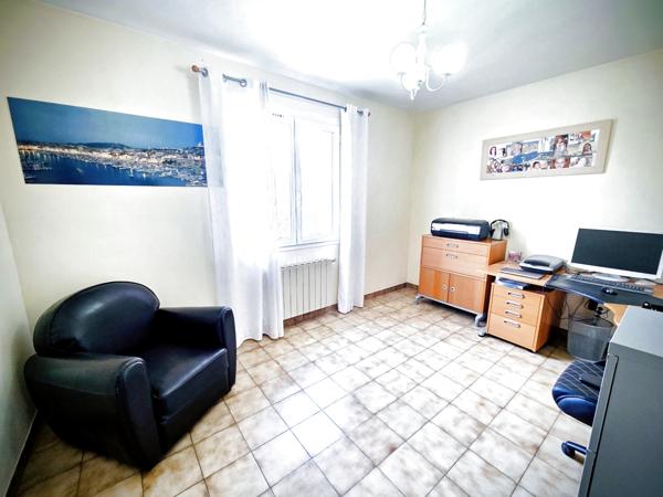 Pennes-Mirabeau (13170) Magnifique maison type 4 sur les hauteurs des Pennes Mirabeau