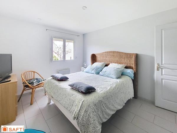 Maison T3 et T2 attenant avec piscine sur terrain constructible