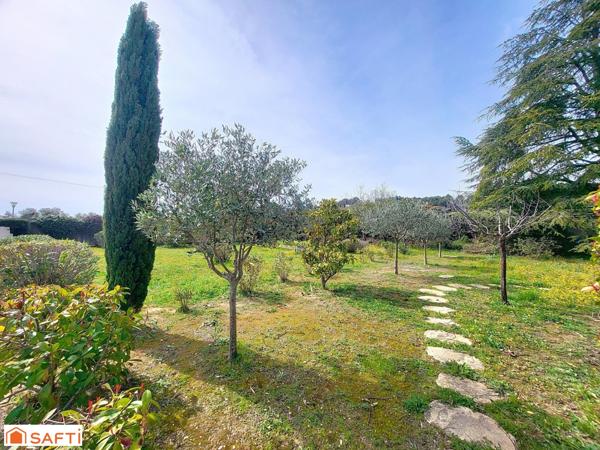 Maison T3 et T2 attenant avec piscine sur terrain constructible