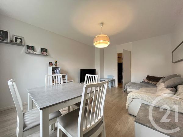 Appartement T4 à vendre  4 pièces - 76,75 m2 VILLENEUVE D ASCQ - 59