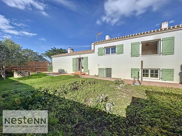 Maison 4 chambres et bureau centre de Beauvoir Sur mer