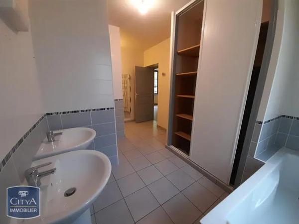 Location appartement 4 pièces de 80.84m²