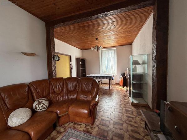 Maison à vendre à Guerlesquin dans le Finistère (29650), ref : 22095MAIS230