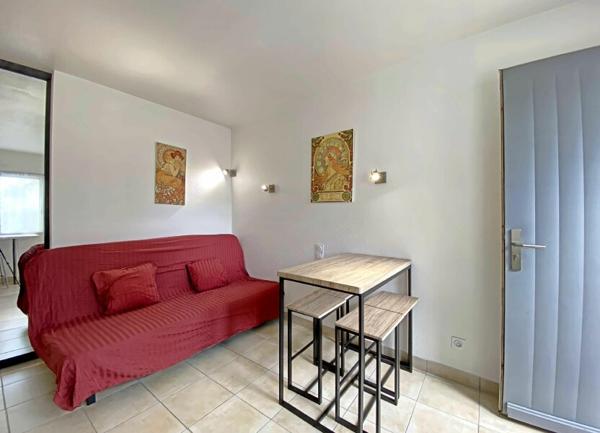 Appartement à louer    1 pièce • 18,91 m2 Larmor-Plage