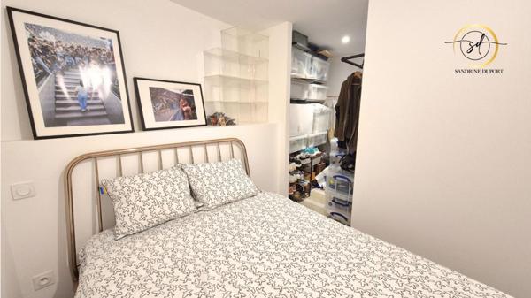 Labastide d'anjou Maison rénovée R+2 de 118m2  comprenant  T2 + duplex T3  sans vis a vis