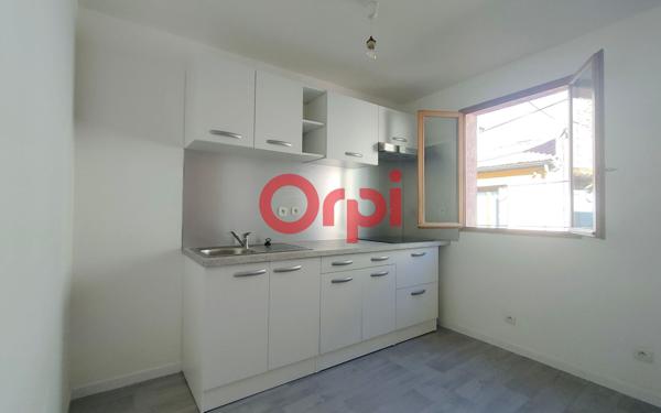 Maison à vendre    3 pièces •  Prades