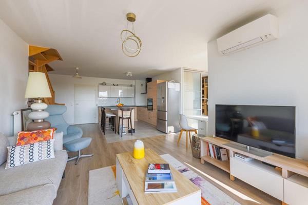 Duplex dernier étage - Terrasse plein sud - 3 chambres - Résidence 2020 + parking