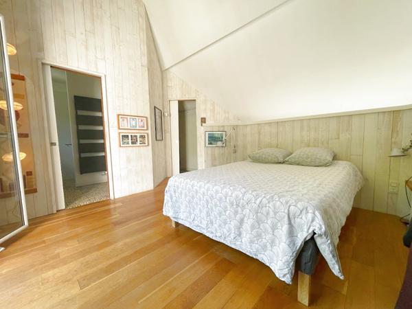 Jouy-en-Josas (78350) JOUY en JOSAS près de la FORET - Maison individuelle de 137m2 avec une suite parentale, 3 chambres et bureau -