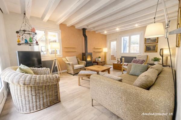 Jouy-en-Josas (78350) JOUY en JOSAS près de la FORET - Maison individuelle de 137m2 avec une suite parentale, 3 chambres et bureau -
