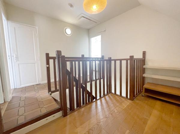 Jouy-en-Josas (78350) JOUY en JOSAS près de la FORET - Maison individuelle de 137m2 avec une suite parentale, 3 chambres et bureau -