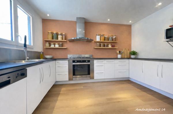 Jouy-en-Josas (78350) JOUY en JOSAS près de la FORET - Maison individuelle de 137m2 avec une suite parentale, 3 chambres et bureau -