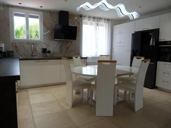 Vente Maison 7 pièces 177 m2 à Bourges