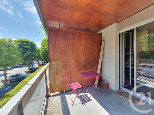 Appartement F2 à vendre  5 pièces - 107,28 m2 L ISLE ADAM - 95