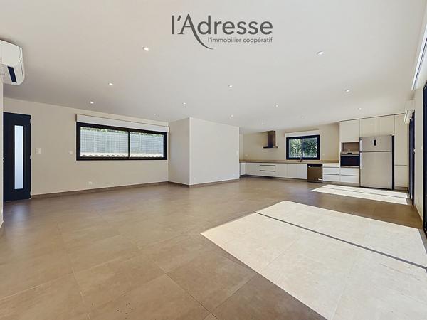 MAISON CONTEMPORAINE DE PLAIN-PIED ? 149 M² ? À MOINS DE 10 MINUTES D'AJACCIO
