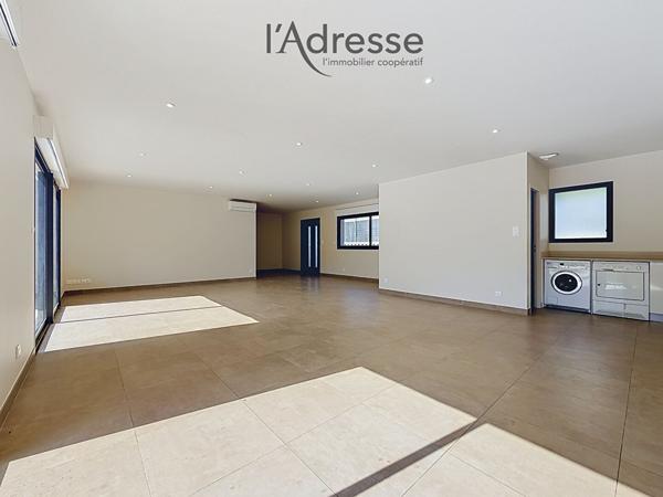 MAISON CONTEMPORAINE DE PLAIN-PIED ? 149 M² ? À MOINS DE 10 MINUTES D'AJACCIO