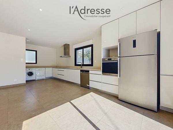 MAISON CONTEMPORAINE DE PLAIN-PIED ? 149 M² ? À MOINS DE 10 MINUTES D'AJACCIO