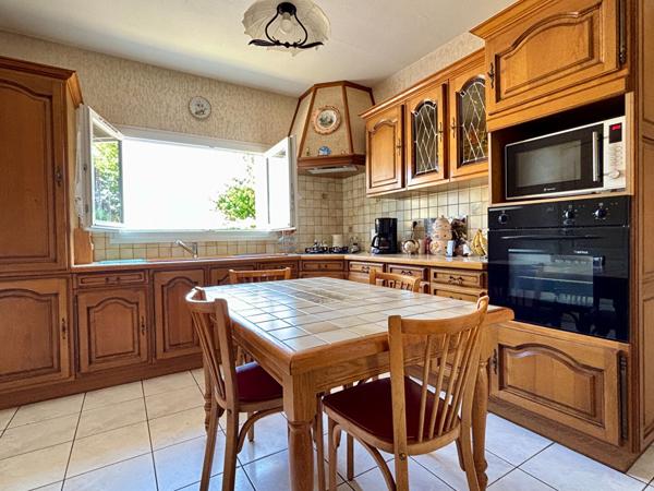 HERBIGNAC - Maison familiale 5 chambres / 1 900 m² de terrain