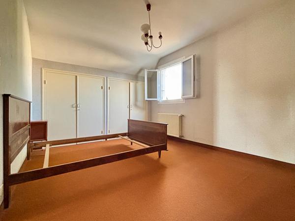 HERBIGNAC - Maison familiale 5 chambres / 1 900 m² de terrain