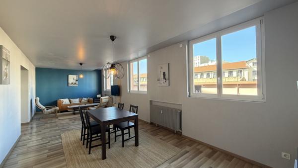 Saint-Étienne (42100) Appartement T4 de 92m² - 3 chambres - dans résidence sécurisée - quartier Bellevue