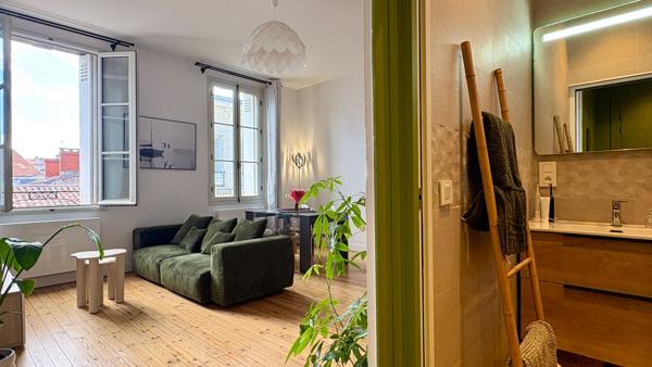 FONDAUDEGE - APPARTEMENT T3 - 58M² , 33 bordeaux