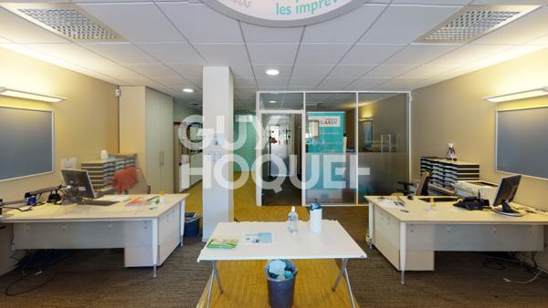 Immeuble d'activité tertiaire Bordeaux Rive droite 157m2