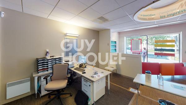 Immeuble d'activité tertiaire Bordeaux Rive droite 157m2