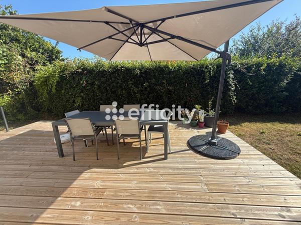 Appartement
         3 pièces
        - 65 m² 292 000 € *