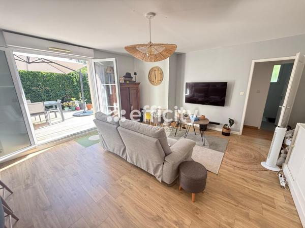 Appartement
         3 pièces
        - 65 m² 292 000 € *