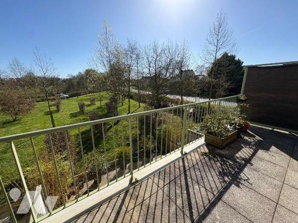 PACE - Beausoleil - Dans une copropriété de 2008, appartement situé au 1er étage (avec ascenseu...