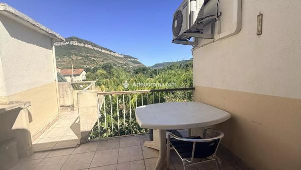Vente                                                      Immeuble
                        
                     7 pièces                      130 m2                     à Millau