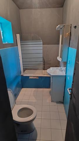 Maison familiale de 140 m² dépendances et jardin