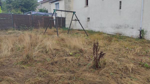 Maison familiale de 140 m² dépendances et jardin