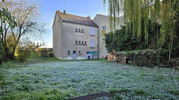 Maison à restaurer à vendre à Frignicourt dans la Marne (51300), ref : 51081/943