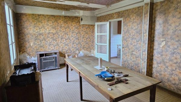 Maison à restaurer à vendre à Frignicourt dans la Marne (51300), ref : 51081/943