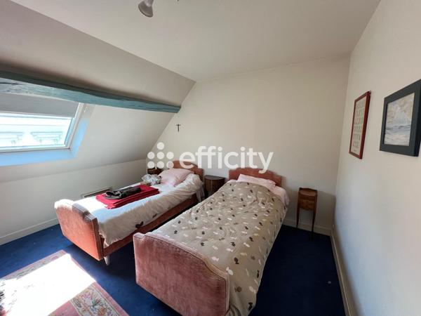 Maison 9 pièces - 233 m² Exclusivité efficity