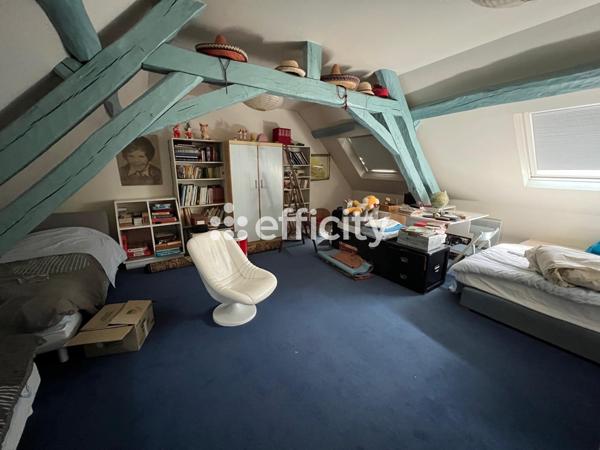 Maison 9 pièces - 233 m² Exclusivité efficity