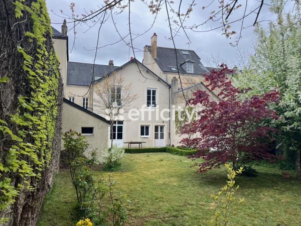 Maison 9 pièces - 233 m² Exclusivité efficity