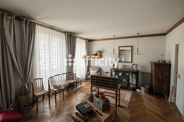 Maison 9 pièces - 233 m² Exclusivité efficity