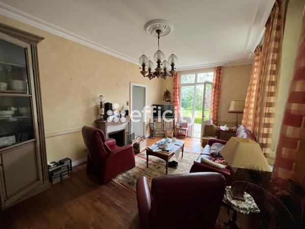 Maison 9 pièces - 233 m² Exclusivité efficity