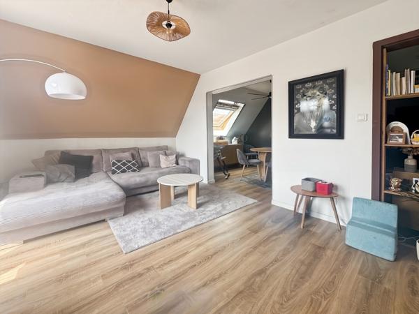 Appartement 4 pièces avec garage, parking, cave et extérieurs